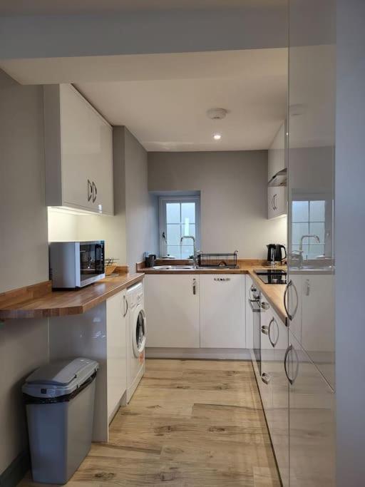 Villa Amazing Coastal & Sunset Views In Eryri Llanllyfni Exterior foto