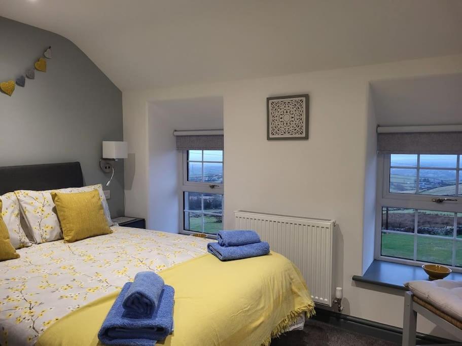 Villa Amazing Coastal & Sunset Views In Eryri Llanllyfni Exterior foto